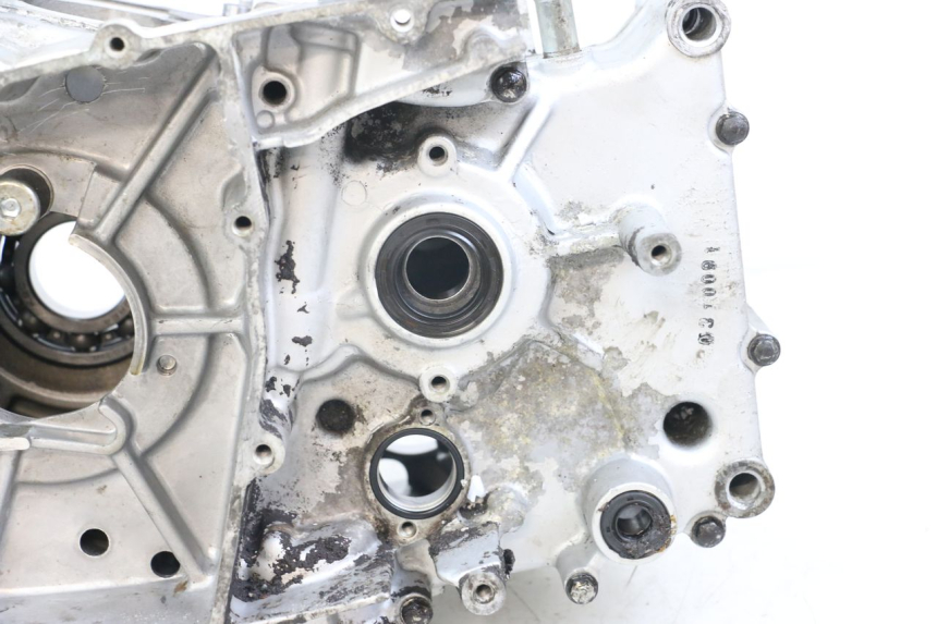 photo de Lower engine case HYOSUNG GV AQUILA 125 (2000 - 2004) - Vue produit