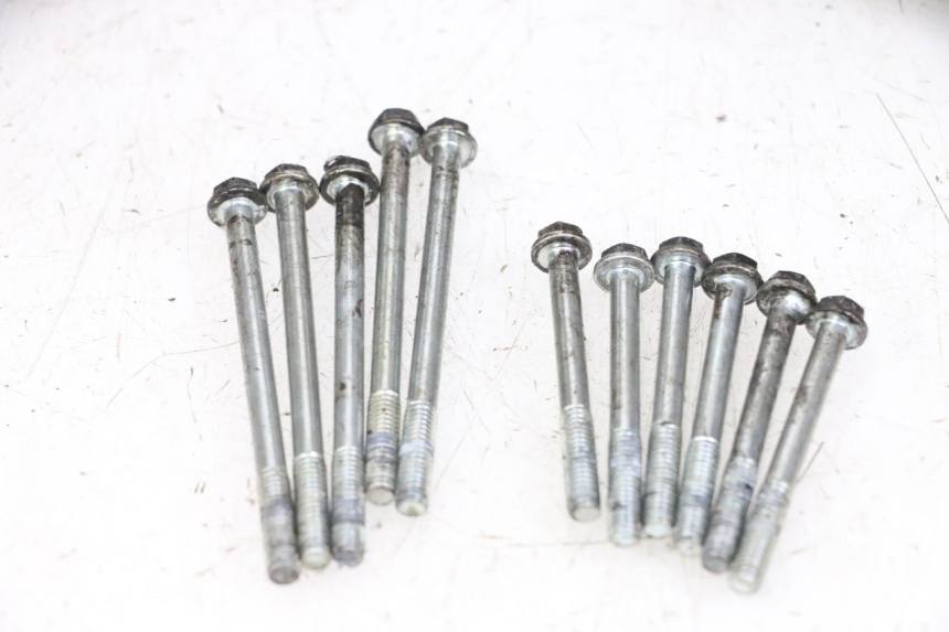 photo de Lower engine case HYOSUNG GV AQUILA 125 (2000 - 2004) - Zoom qualité