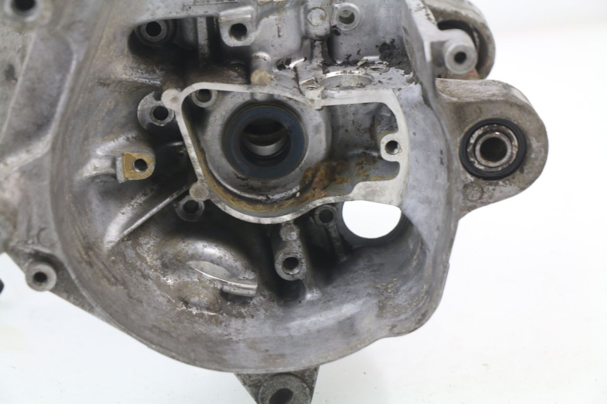 photo de CARTER BAS MOTEUR MBK BOOSTER ROCKET 50 (1995 - 1998) - Inspection visuelle