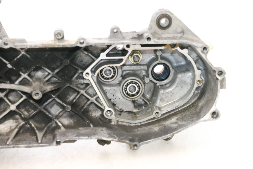 photo de CARTER BAS MOTEUR MBK BOOSTER SPIRIT 50 (1999 - 2003) - Inspection visuelle