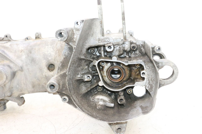 photo de CARTER BAS MOTEUR MBK BOOSTER SPIRIT 50 (1999 - 2003) - Angle alternatif