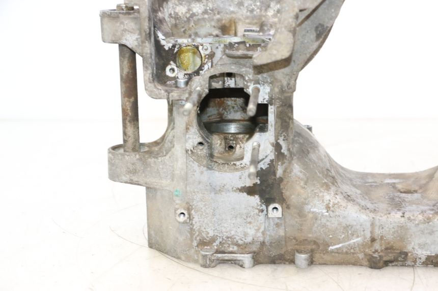 photo de CARTER BAS MOTEUR MBK BOOSTER SPIRIT 50 (2004 - 2017) - Aperçu profil