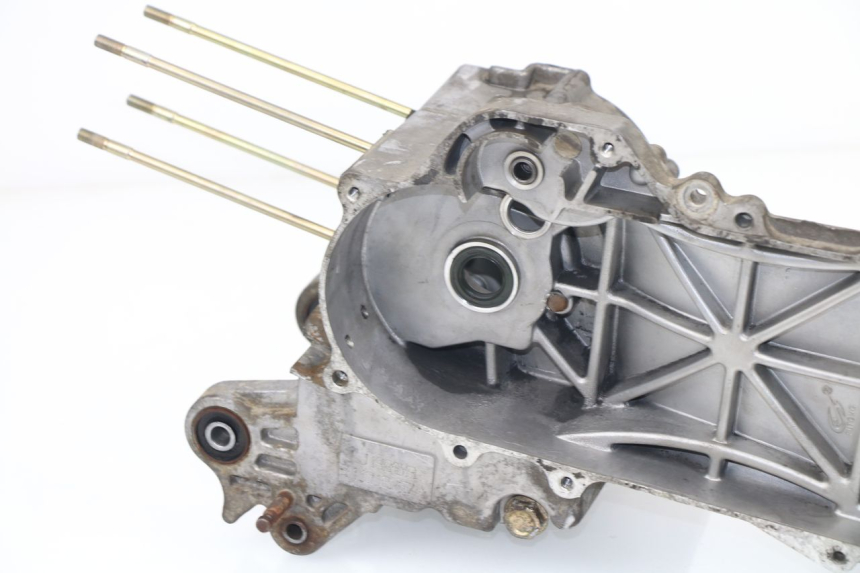 photo de CARTER BAS MOTEUR BAOTIAN BT 49 QT-9 50 (2006 - 2010)