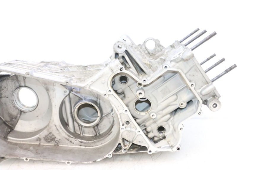 photo de CARTER BAS MOTEUR BMW C SPORT 650 (2015 - 2021) - Photo complémentaire