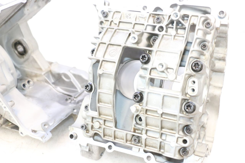 photo de CARTER BAS MOTEUR BMW C SPORT 650 (2015 - 2021) - Pièce contrôlée