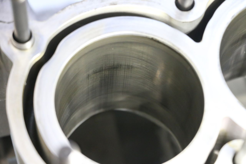 photo de CARTER BAS MOTEUR BMW C SPORT 650 (2015 - 2021) - Autre angle de vue