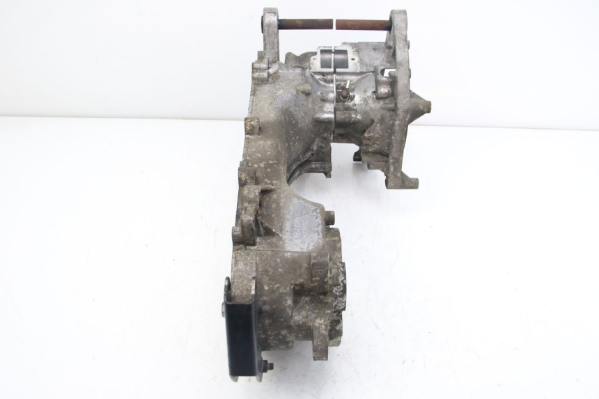 photo de CARTER BAS MOTEUR PEUGEOT CITYSTAR 50 (2013 - 2017) - Gros plan technique