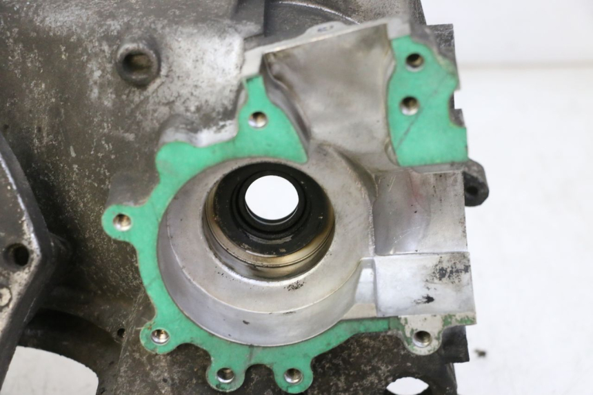 photo de CARTER BAS MOTEUR PEUGEOT CITYSTAR 50 (2013 - 2017) - État de surface