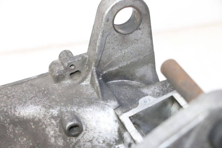 photo de CARTER BAS MOTEUR PEUGEOT CITYSTAR 50 (2013 - 2017) - Gros plan technique