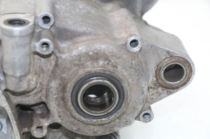 photo de CARTER BAS MOTEUR HONDA CRF CR-F 450 (2001 - 2005) - Points de fixation