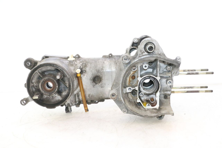 photo de CARTER BAS MOTEUR MBK EVOLIS 80 (1993 - 1999) - Vue rapprochée