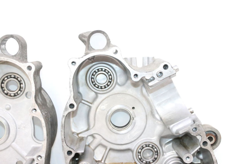 photo de CARTER BAS MOTEUR HONDA FJS SILVER WING SILVERWING 400 (2005 - 2008) - Angle alternatif