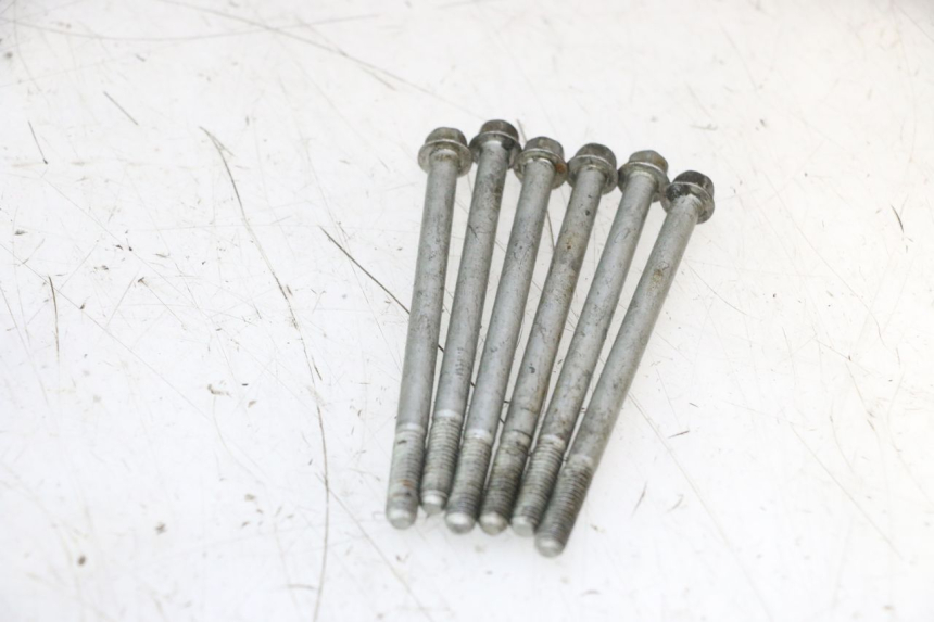 photo de CARTER BAS MOTEUR GILERA GP 800 (2007 - 2013) - Zoom composants