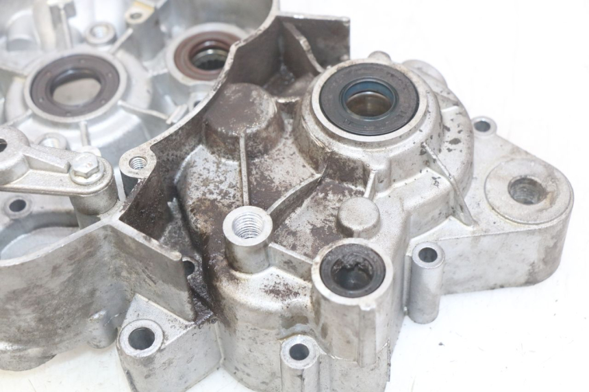 photo de CARTER BAS MOTEUR DERBI GPR 50 (2004 - 2009) - Autre angle de vue