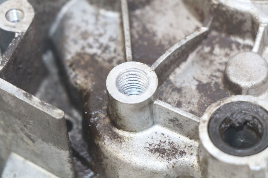 photo de CARTER BAS MOTEUR DERBI GPR 50 (2004 - 2009) - Gros plan technique