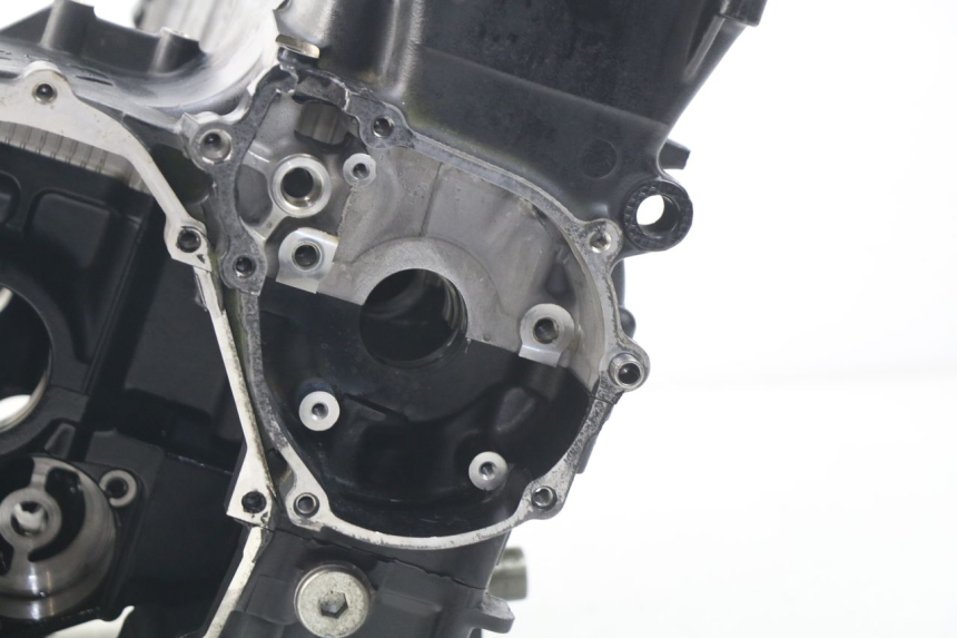 photo de CARTER BAS MOTEUR SUZUKI GSR 600 (2005 - 2012)