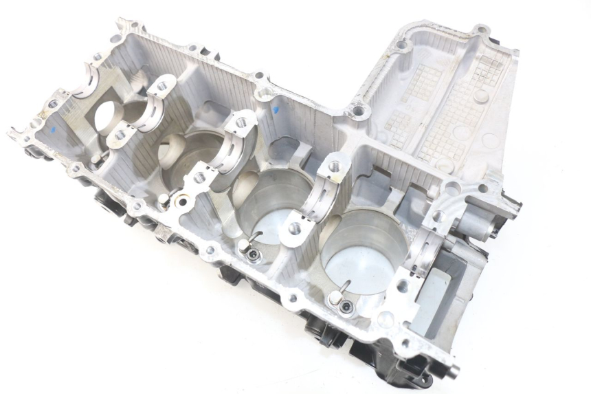 photo de CARTER BAS MOTEUR SUZUKI GSR 600 (2005 - 2012)