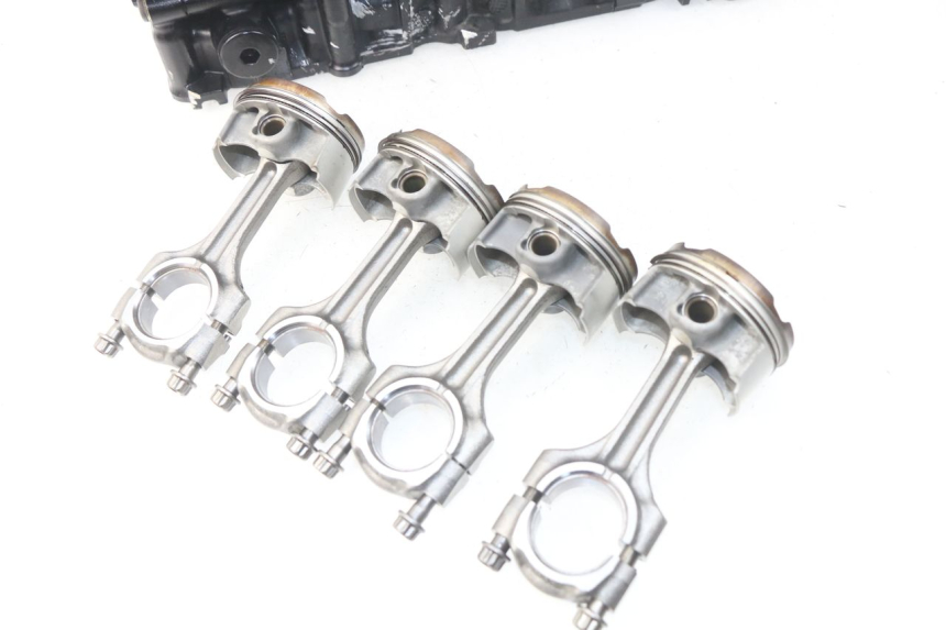 photo de CARTER BAS MOTEUR SUZUKI GSR 600 (2005 - 2012)