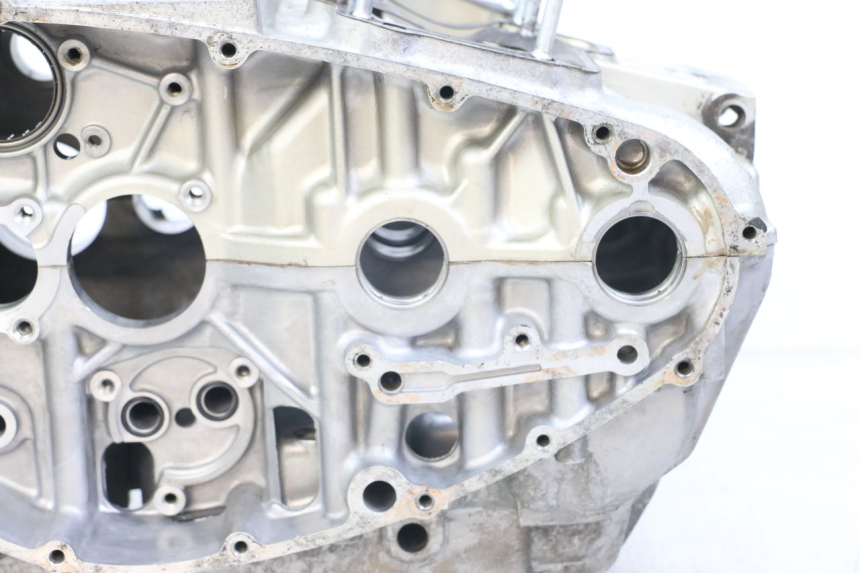 photo de CARTER BAS MOTEUR SUZUKI GSX E 250 (1982 - 1983)