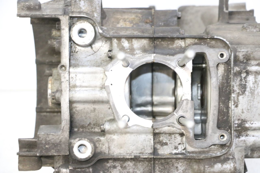 photo de CARTER BAS MOTEUR DAELIM HISTORY 125 (2001 - 2002)