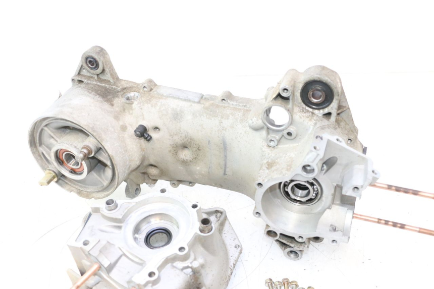 photo de CARTER BAS MOTEUR KEEWAY HURRICANE 50 (2006 - 2019) - Aperçu profil