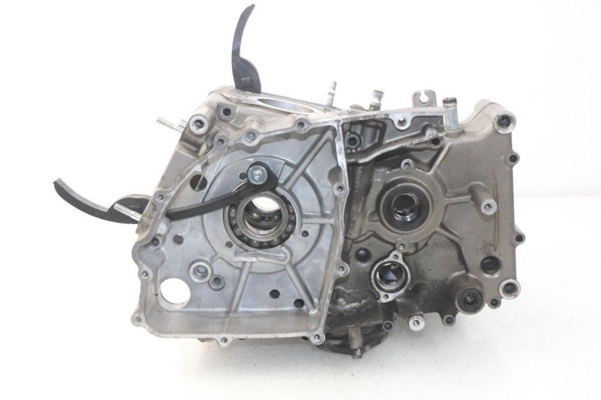 photo de CARTER BAS MOTEUR HYOSUNG COMET GTR 125 (2007 - 2014)
