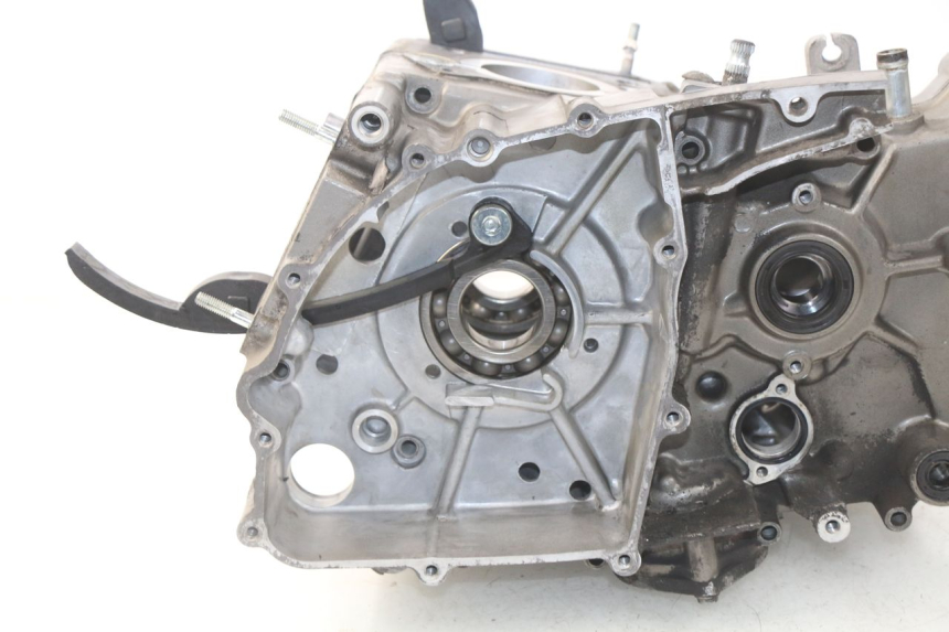 photo de CARTER BAS MOTEUR HYOSUNG COMET GTR 125 (2007 - 2014)