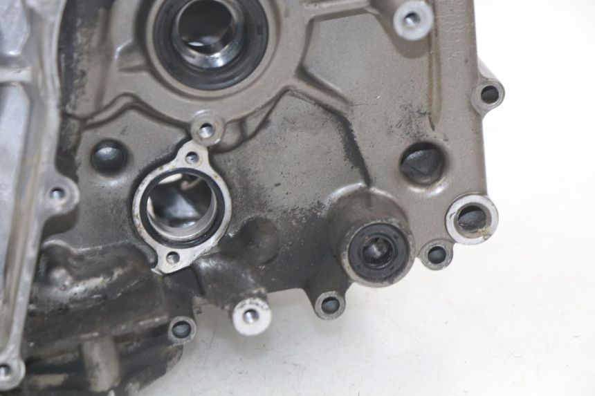 photo de CARTER BAS MOTEUR HYOSUNG COMET GTR 125 (2007 - 2014)