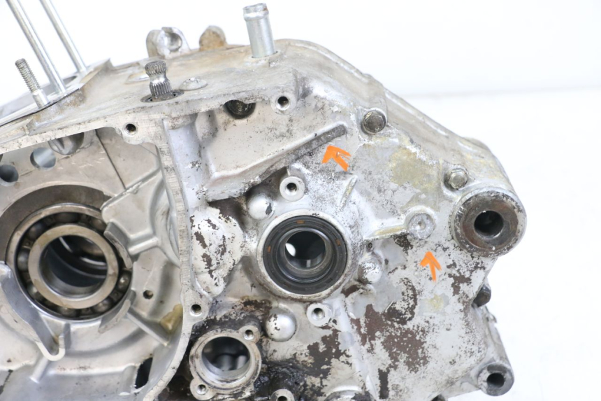 photo de CARTER BAS MOTEUR HYOSUNG GF 125 (2001 - 2005)