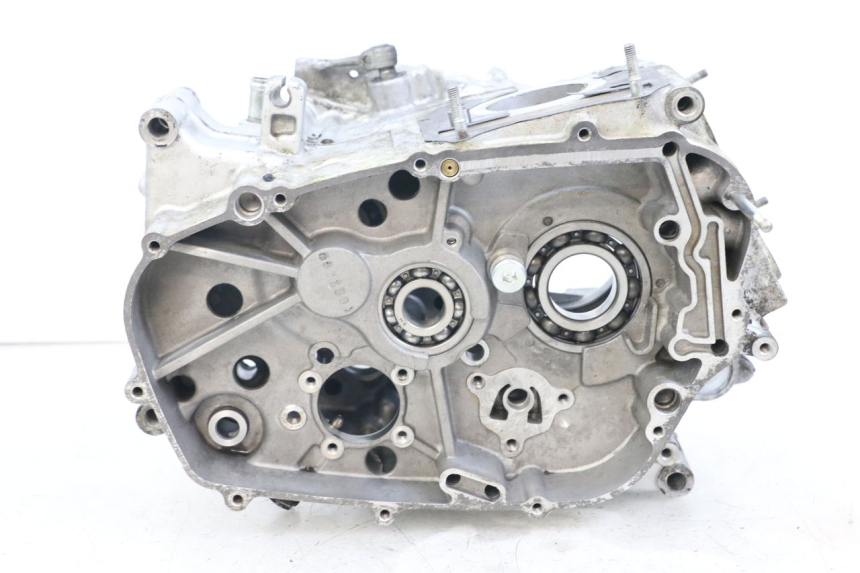 photo de Lower engine case HYOSUNG GV AQUILA 125 (2000 - 2004)