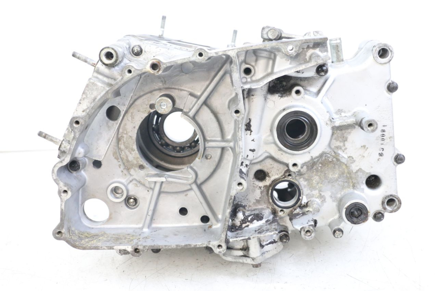 photo de Lower engine case HYOSUNG GV AQUILA 125 (2000 - 2004)