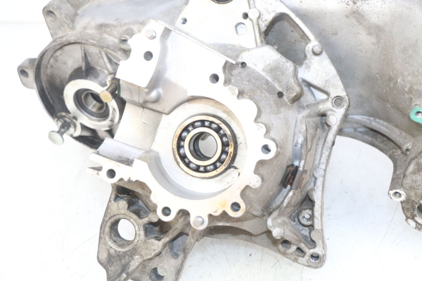 photo de CARTER BAS MOTEUR PEUGEOT KISBEE 2T 50 (2010 - 2017)