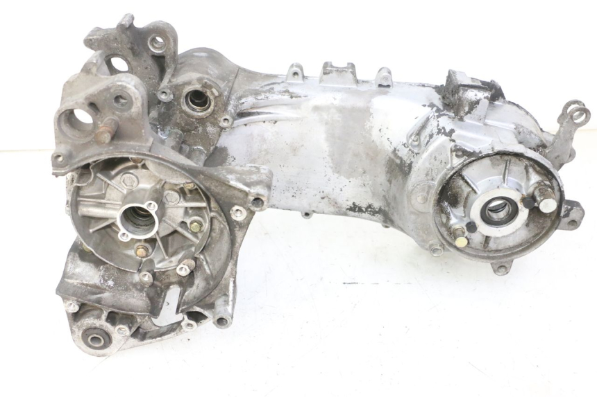 photo de CARTER BAS MOTEUR PEUGEOT KISBEE 2T 50 (2010 - 2017)