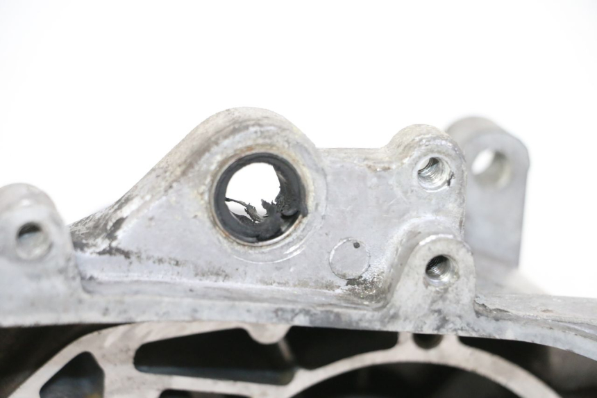 photo de CARTER BAS MOTEUR PEUGEOT KISBEE 2T 50 (2010 - 2017)