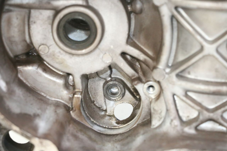 photo de CARTER BAS MOTEUR PEUGEOT KISBEE 2T 50 (2010 - 2017)