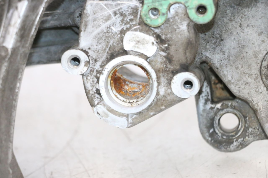 photo de CARTER BAS MOTEUR PEUGEOT KISBEE 2T 50 (2010 - 2017) - Détail de la pièce