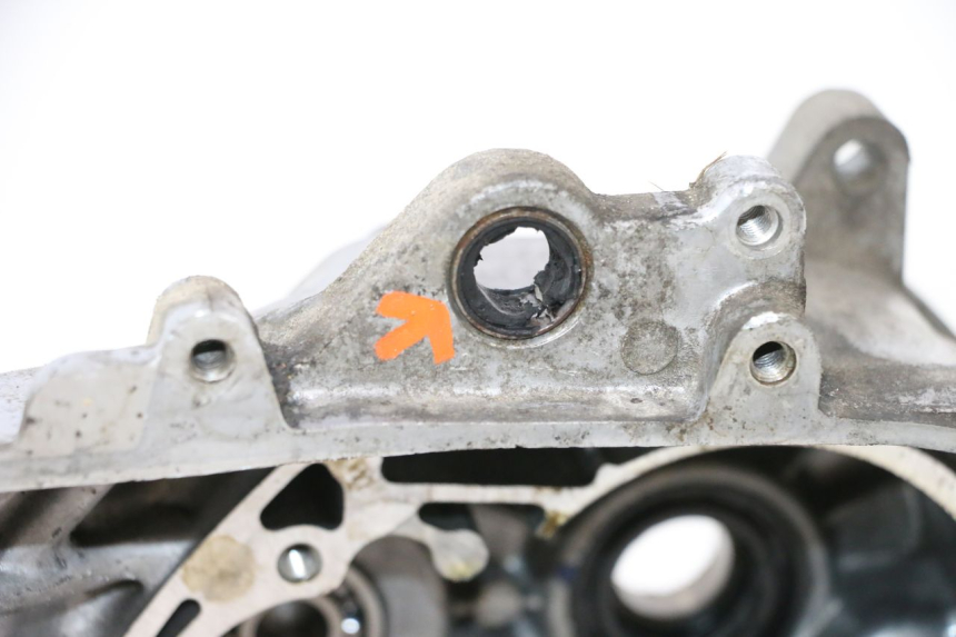 photo de CARTER BAS MOTEUR PEUGEOT KISBEE 2T 50 (2010 - 2017) - Pièce contrôlée