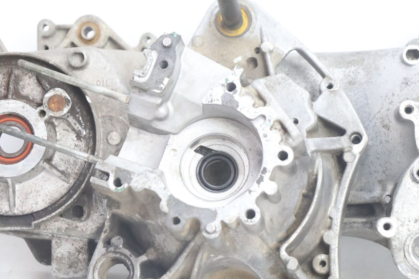 photo de CARTER BAS MOTEUR PEUGEOT LUDIX BLASTER 50 (2006 - 2014) - Inspection visuelle