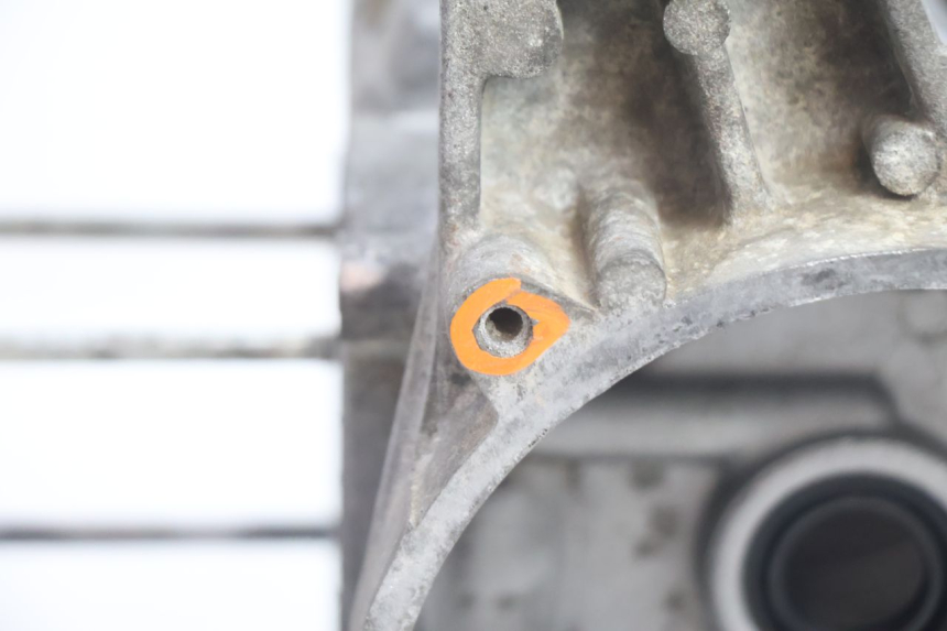 photo de CARTER BAS MOTEUR PEUGEOT LUDIX BLASTER 50 (2006 - 2014) - Zoom état d’usage