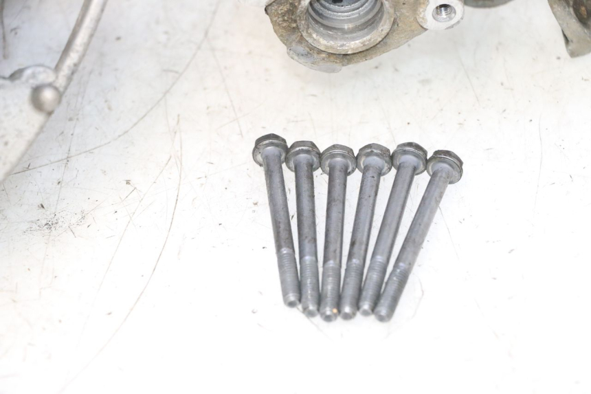 photo de CARTER BAS MOTEUR PEUGEOT LUDIX 50 (2005 - 2007) - Autre angle de vue