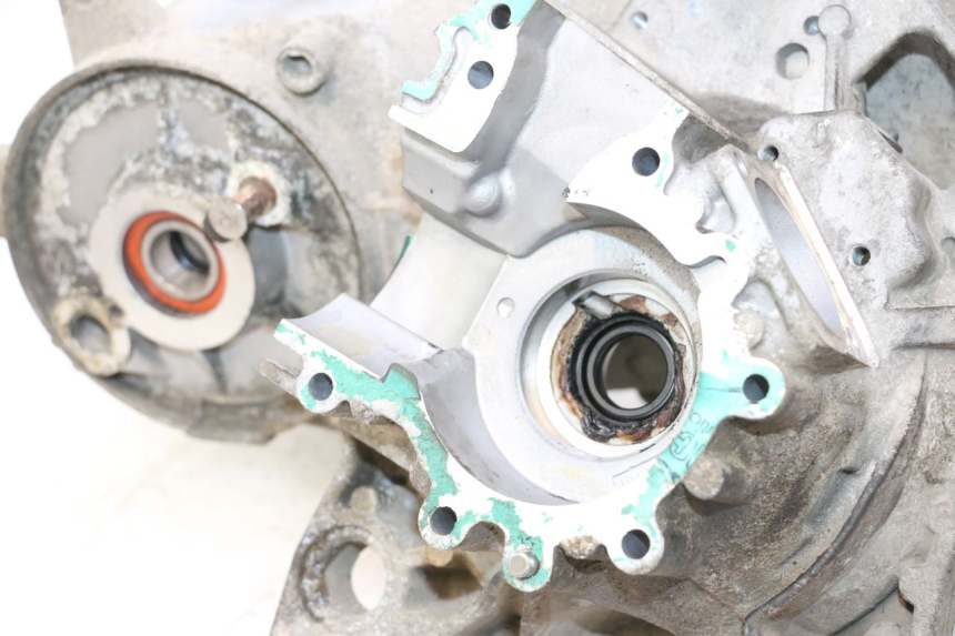 photo de CARTER BAS MOTEUR PEUGEOT LUDIX ONE 50 (2004 - 2013) - Autre angle de vue