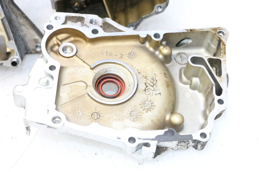 photo de CARTER BAS MOTEUR SYM MIO 50 (2005 - 2010) - Zoom qualité