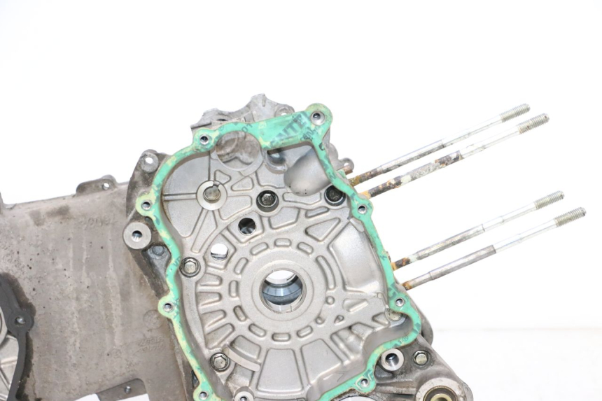 photo de CARTER BAS MOTEUR PIAGGIO MP3 LT 300 (2010 - 2016) - État de surface