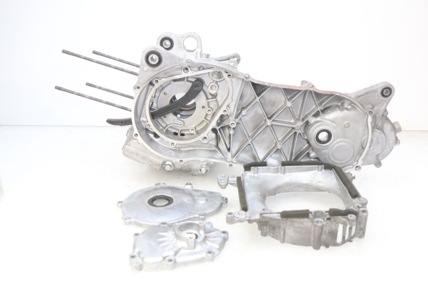 photo de CARTER BAS MOTEUR YAMAHA N-MAX NMAX 125 (2017 - 2020) - Vue principale