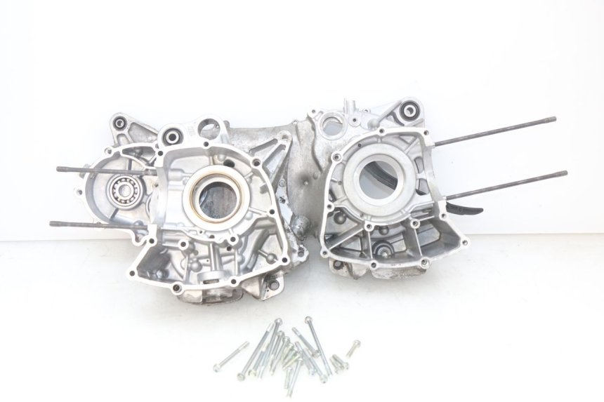 photo de CARTER BAS MOTEUR YAMAHA N-MAX NMAX 125 (2017 - 2020) - Aperçu profil