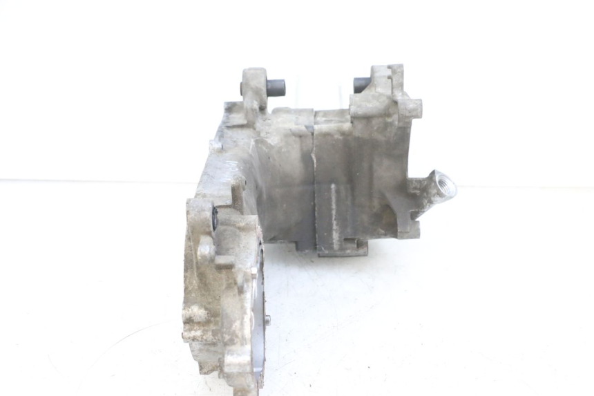 photo de CARTER BAS MOTEUR YAMAHA NEOS NEO'S 4T 50 (2008 - 2016) - Détails caractéristiques