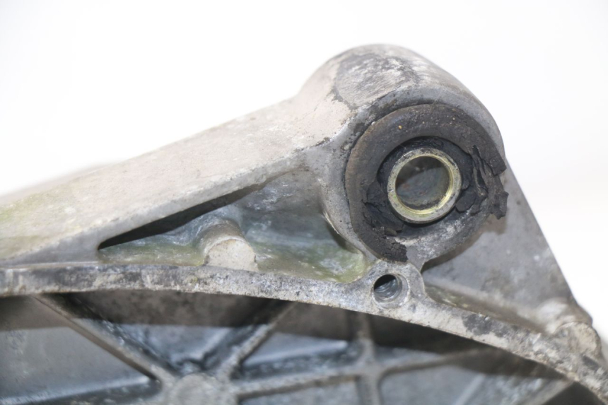 photo de CARTER BAS MOTEUR PIAGGIO NEW TYPHOON 50 (2010 - 2017) - Gros plan technique