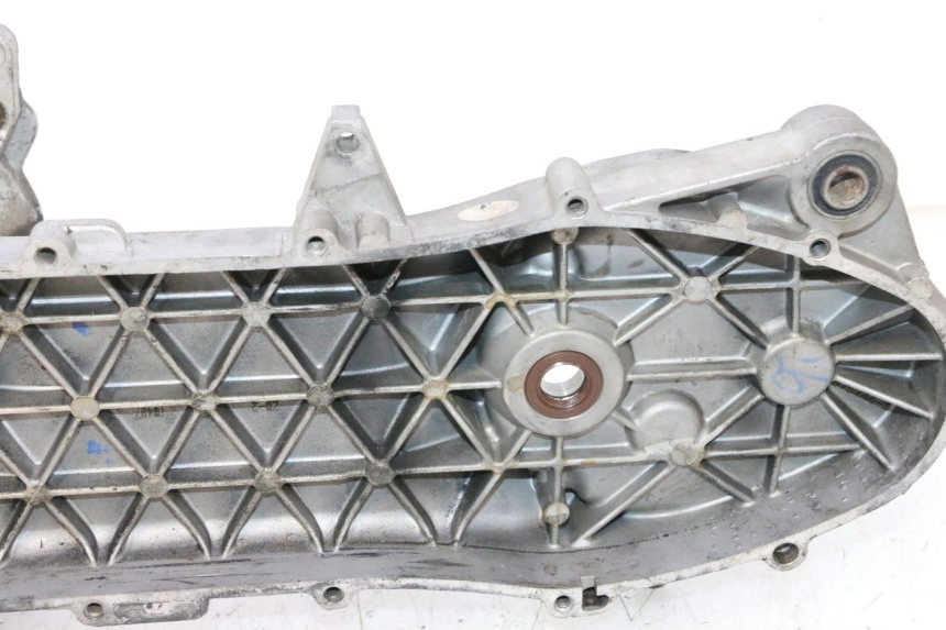 photo de CARTER BAS MOTEUR PIAGGIO NEW TYPHOON 50 (2018 - 2021) - Zoom composants