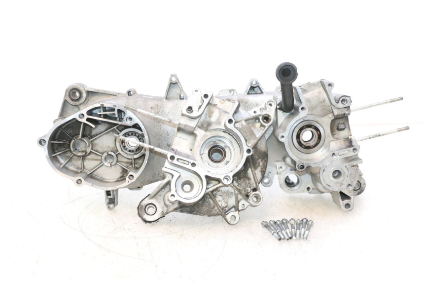 photo de CARTER BAS MOTEUR PIAGGIO NEW TYPHOON 50 (2018 - 2021) - Vue principale