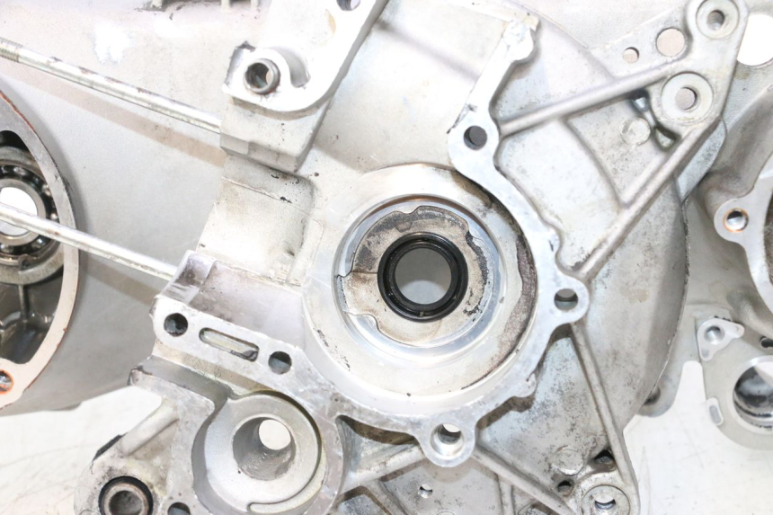 photo de CARTER BAS MOTEUR PIAGGIO NEW TYPHOON 50 (2018 - 2021) - Zoom état d’usage